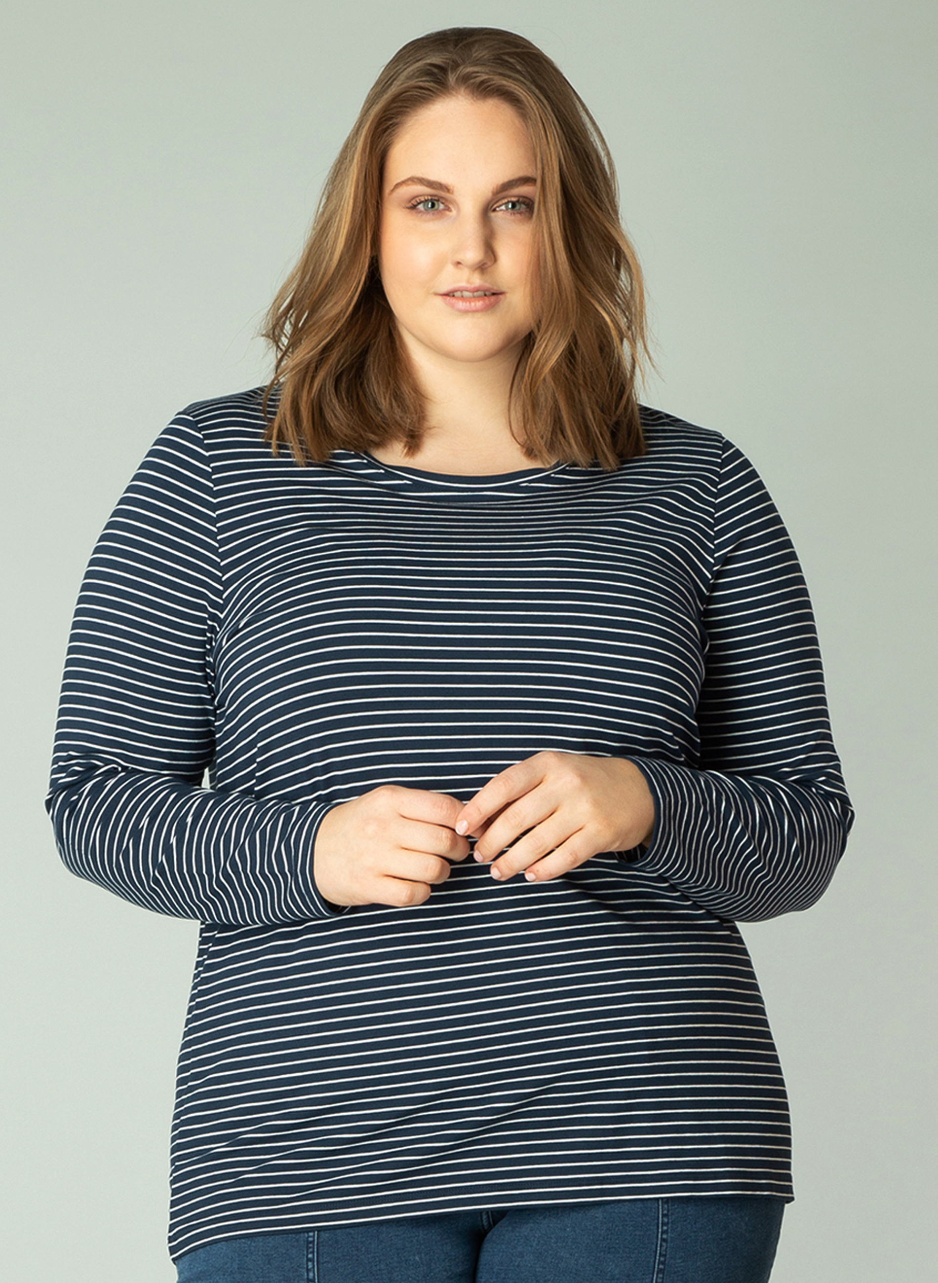 YESTA shirt Helya Essential YESTA shirt Helya Essential