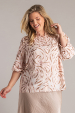 Yest Curve blouse Vajenna Essential