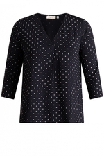 Yest Curve shirt Tayla