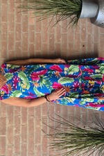 Bagoes singlet jurk ruche rand bloem