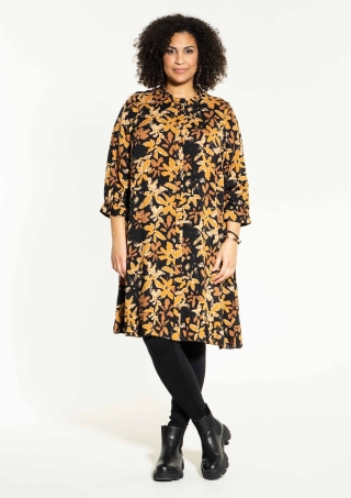 Studio jurk Julia bloem print | S235855blac/cameM=46/48&nbsp;