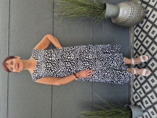 Bagoes singlet jurk ruche rand vlek | B002015P-5zwar/vlekM=46-48&nbsp;