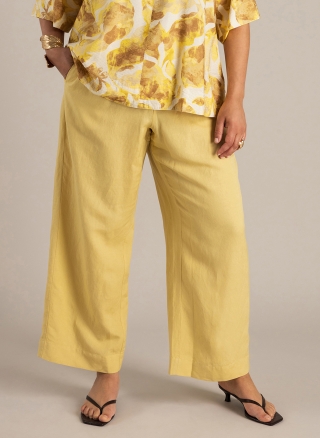 Yest Curve broek Trijntje Essential | A00626870202(50)&nbsp;